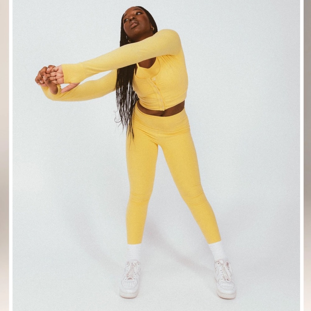 Saski Collection faded yellow leggings